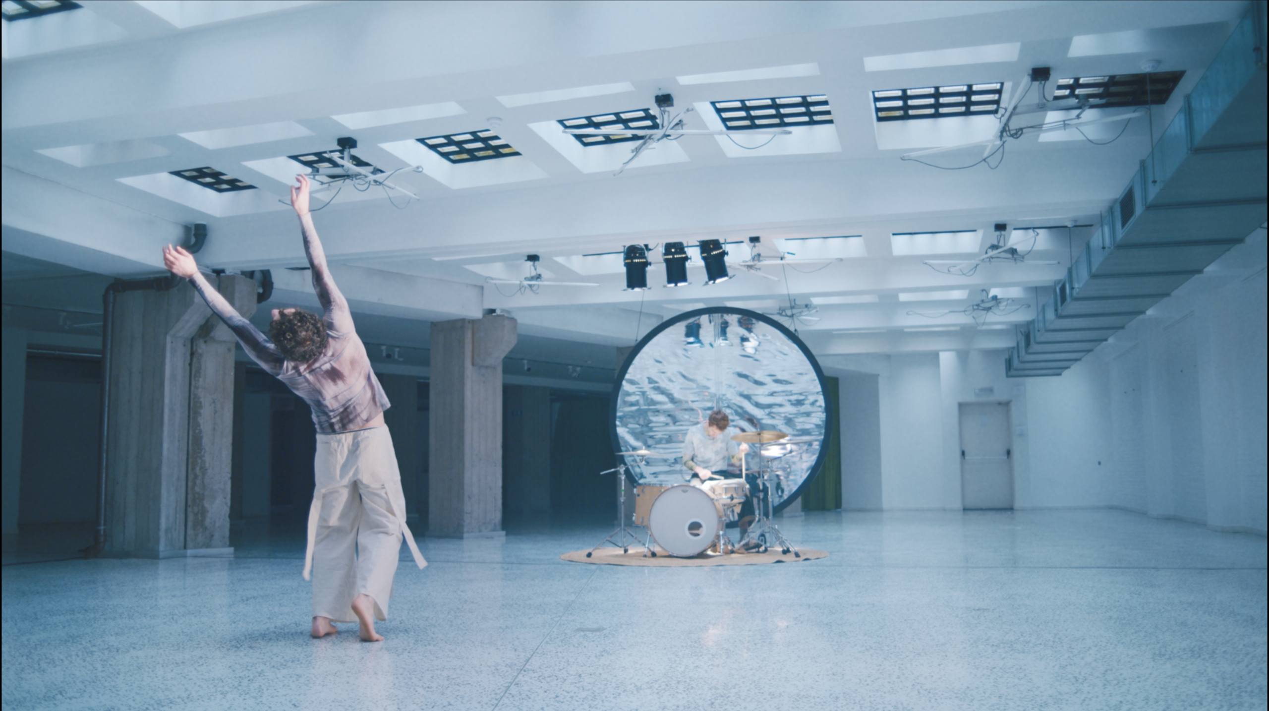 «...And Nobody Else» de Ahmed Ayed / Collectif Illicium