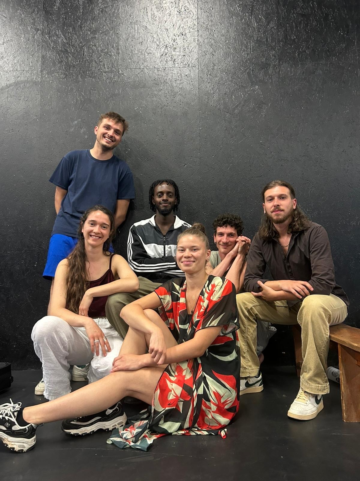 De gauche à droite, Ivan Gajnok-Herbecq , Alexia Lebrun, Ariel Davy Bwabo, Tyssia Anuset , Esmé Tummers , Niero Neus