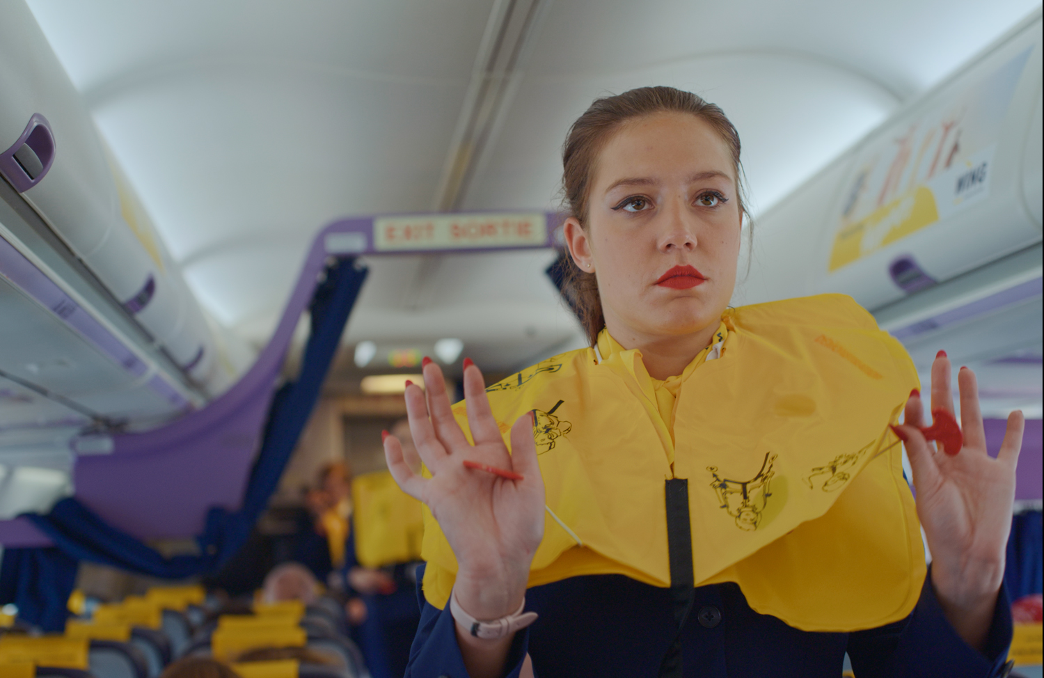 Adele Exarchopoulos dans Rien à foutre d’Emmanuel Marre et Julie Lecoustre en projection en avant-première au CWB Paris le 31 janvier à 20h.