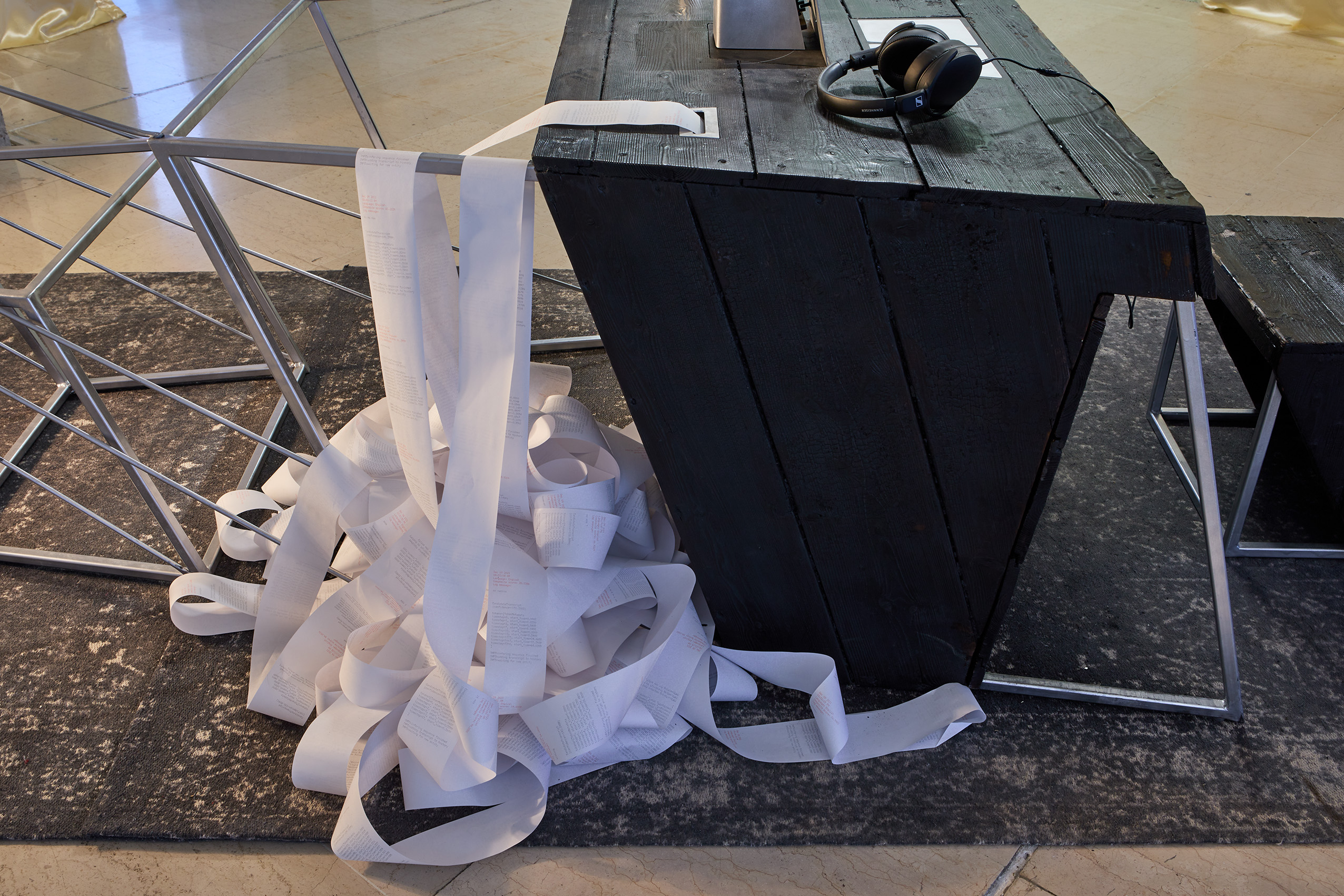 Véronique Beéland, Haunted Telegraph / Photo © Jean Christophe Lett