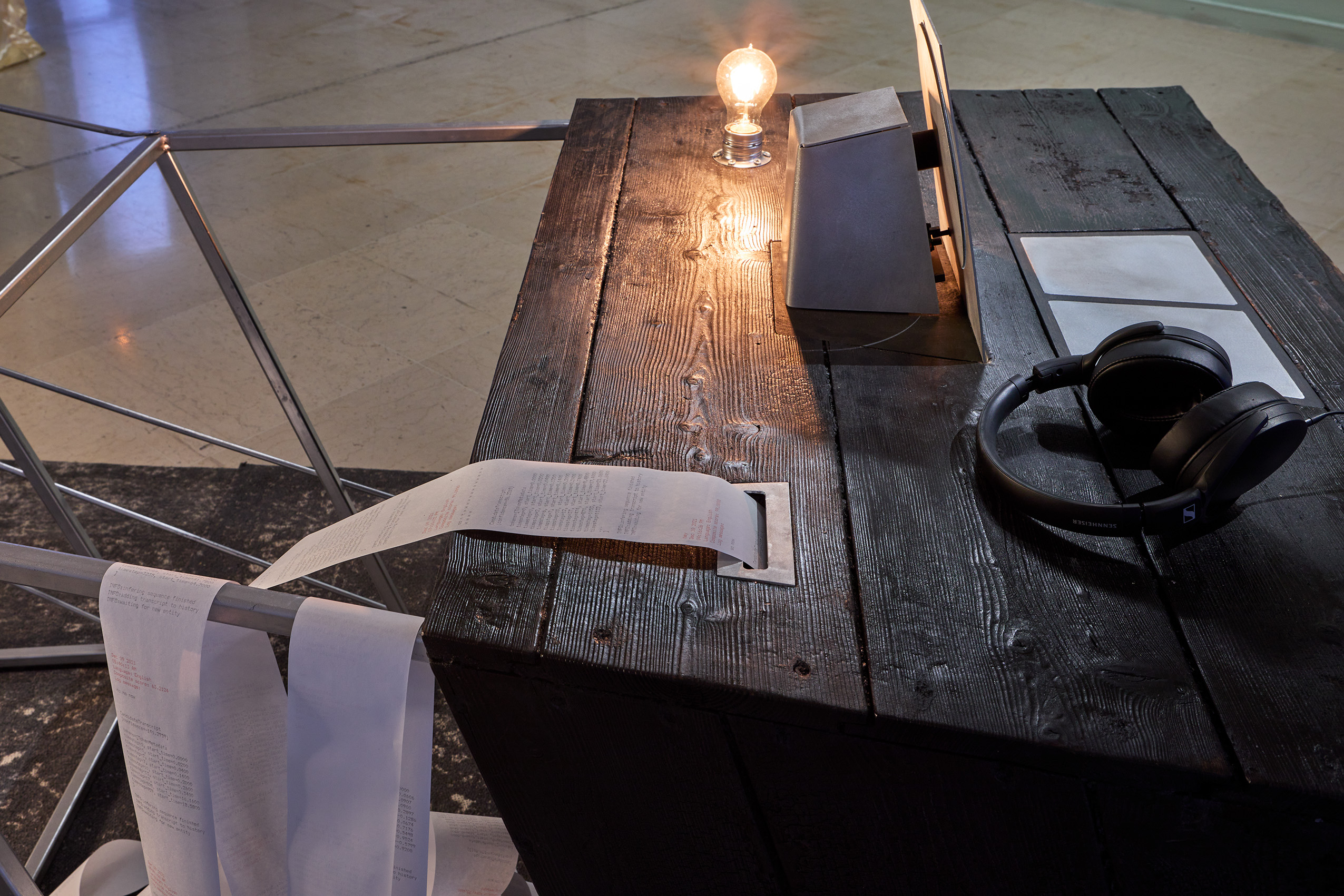 Véronique Beéland, Haunted Telegraph / Photo © Jean Christophe Lett