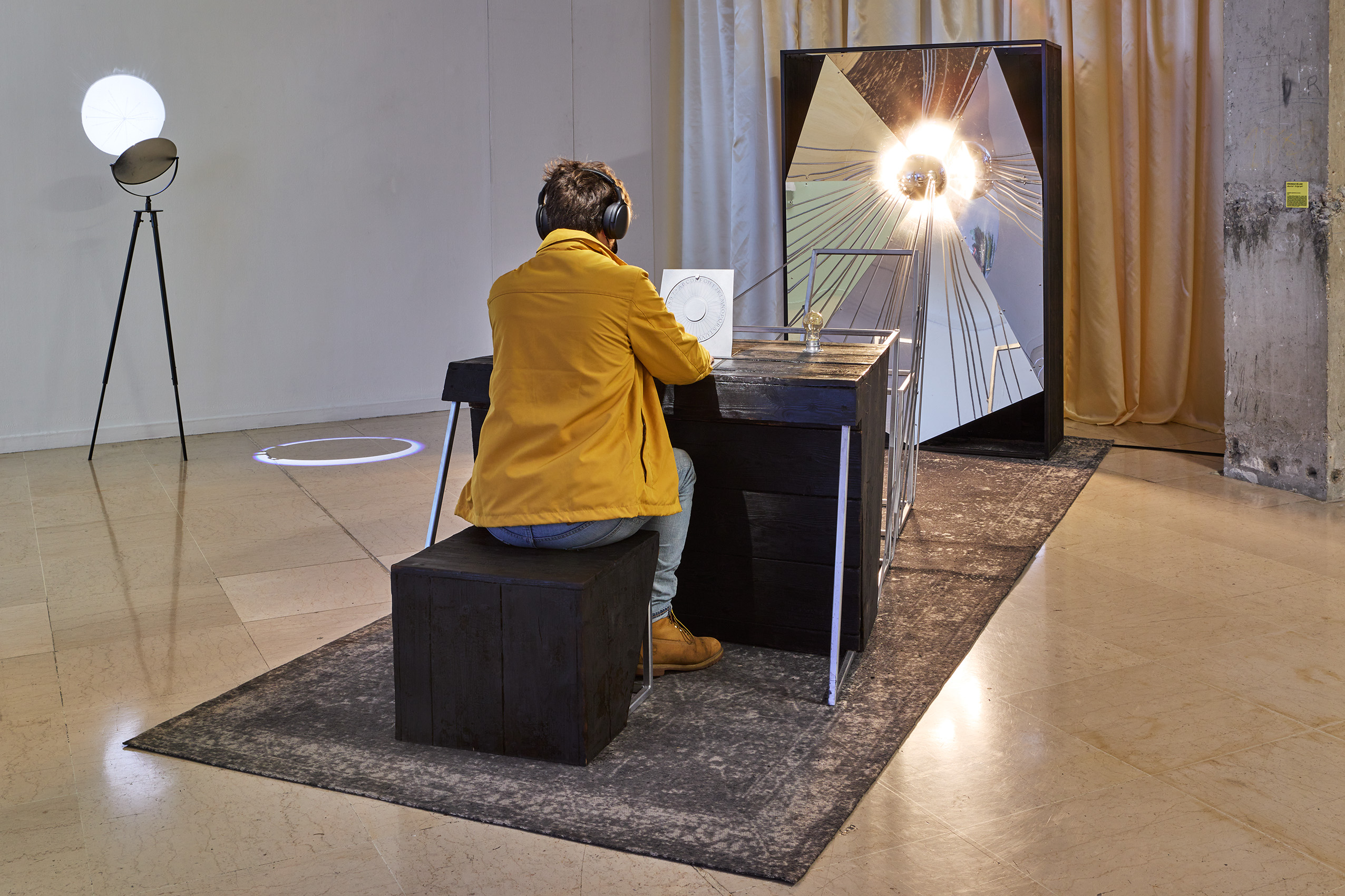 Véronique Beéland, Haunted Telegraph / Photo © Jean Christophe Lett