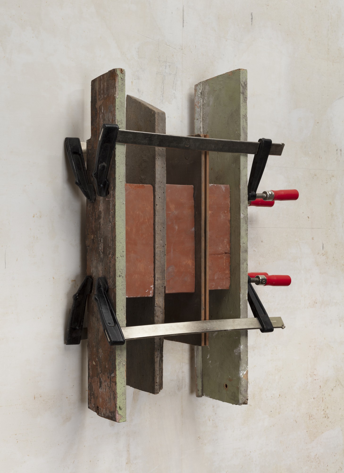 Claude Cattelain - Sculpture - Composition empirique avec trois briques - 2022