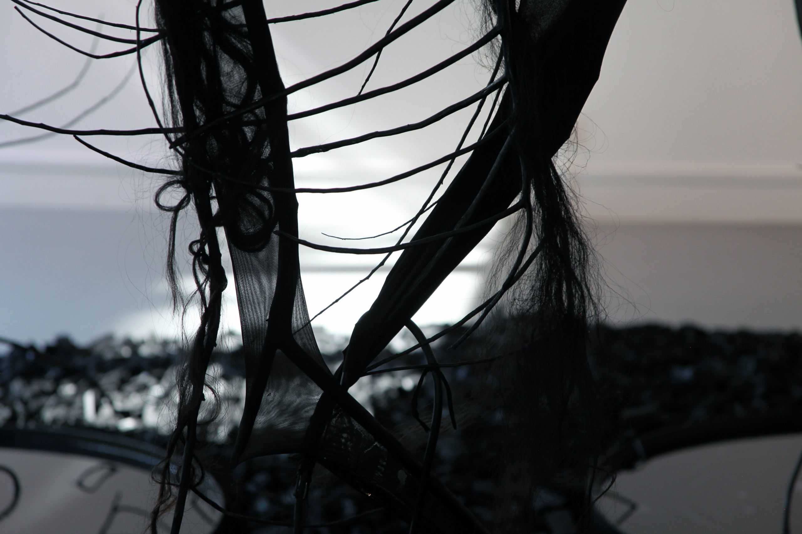 Yosra Mojtahedi, EXODE, 2023, installation sculpturale mouvante et sonore, © Yosra Mojtahedi