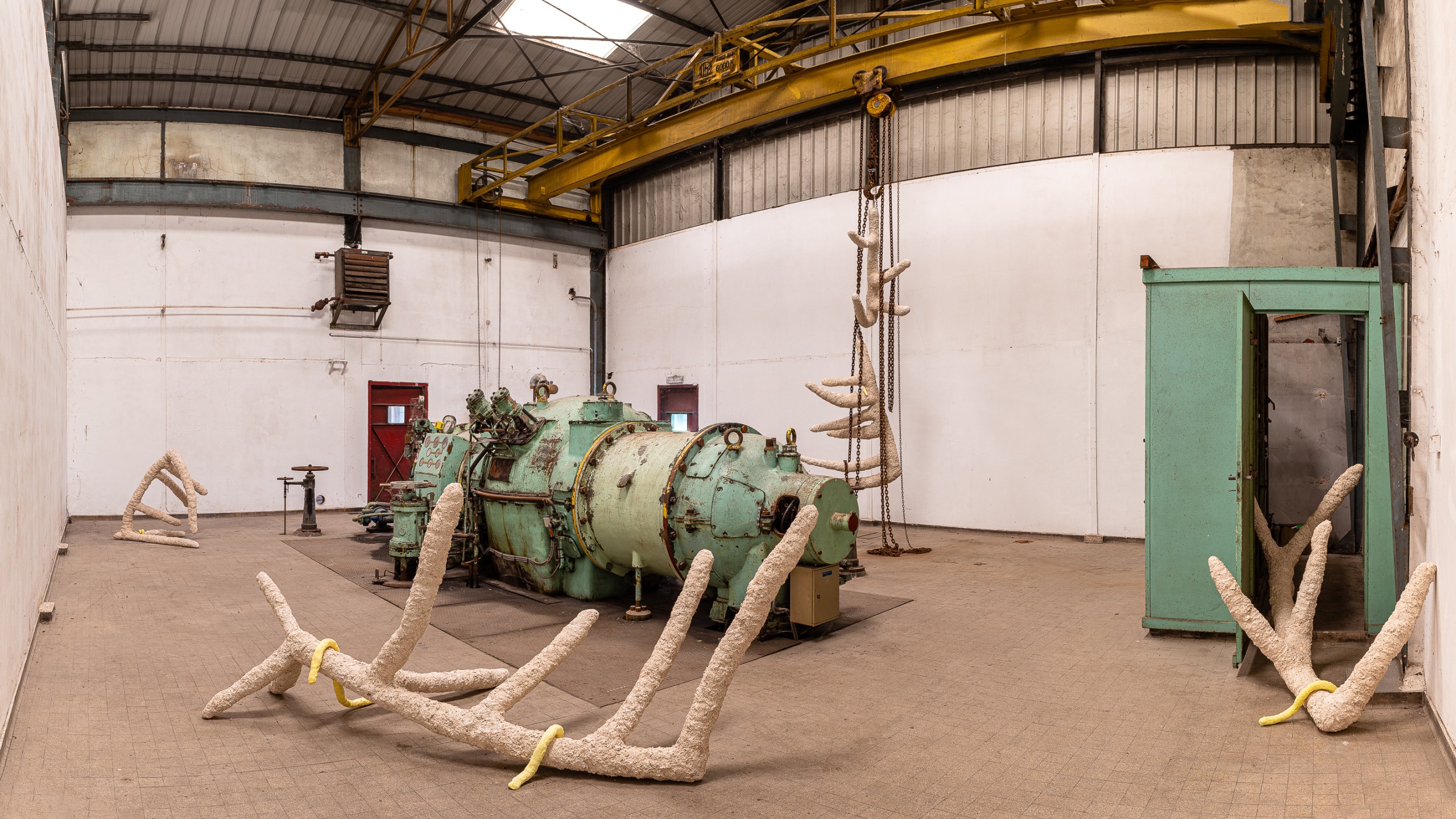 Antoinette d’Ansembourg, Mauvaises herbes, installation pour La Totale, Studio Orta, 2020 © La Totale Collective