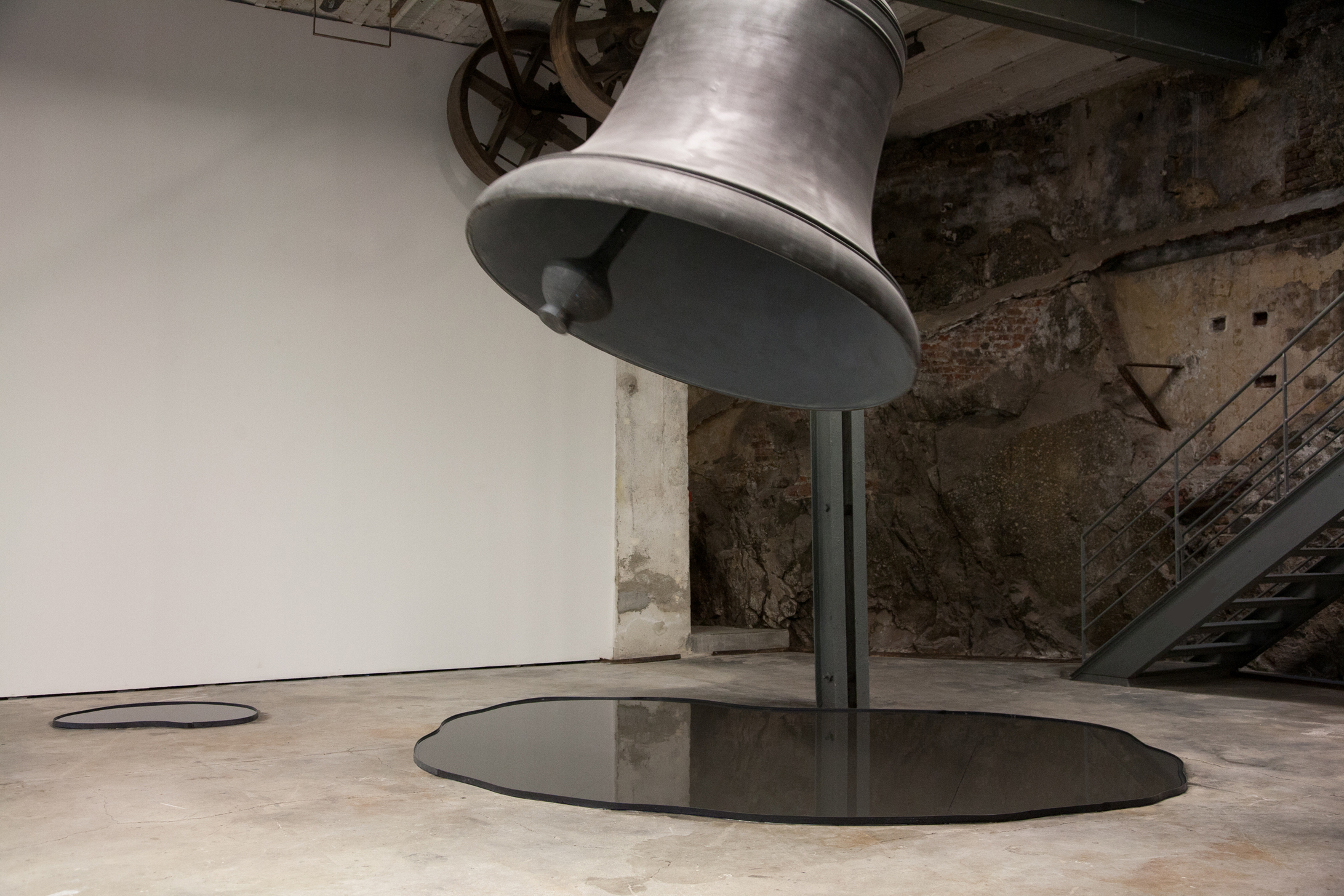 Martine Feipel & Jean Bechameil, La nuit sans lune, Le creux de l’enfer, 2013, Photo : Vincent Blesbois