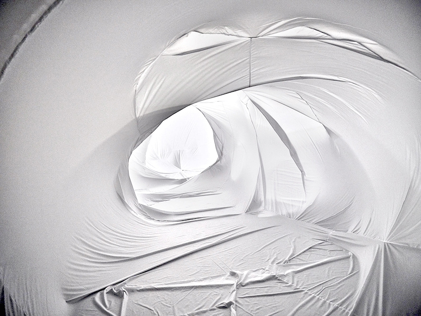 Élisabeth Saint-Jalmes, L'abri trou, © Bernard Bousquet